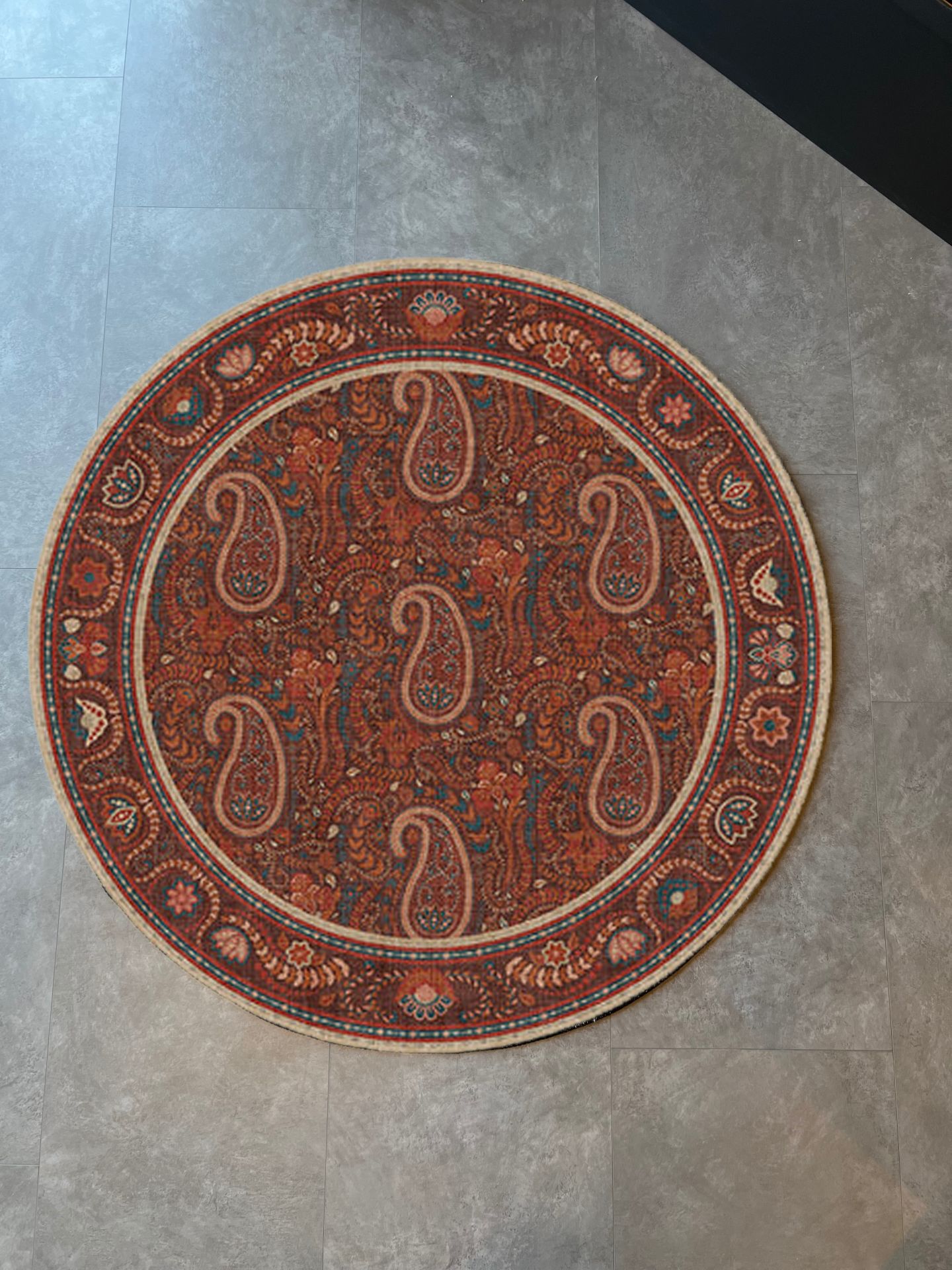 Mira 1157 Yuvarlak Şal Desenli Kiremit Renk Halı mira 150×150