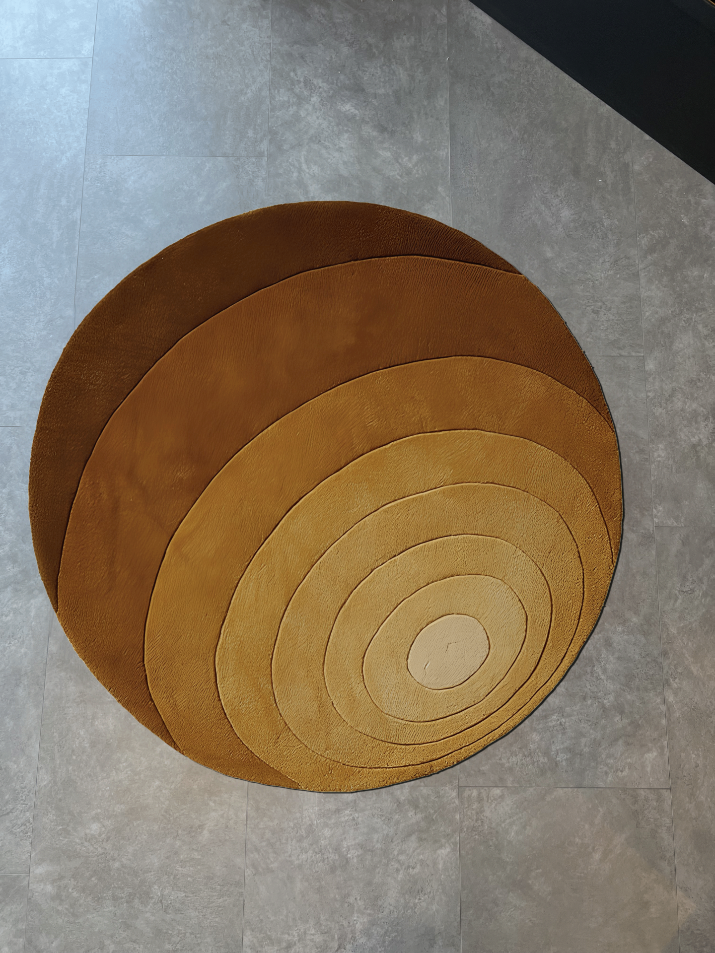 Mira Sarı Turuncu Geometrik Dilim Desenli Modern Dokuma Taban Yuvarlak Dekoratif Halı Mira 1684 80×80